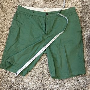Men’s dockers flat front shorts size 36 waist 10 inch inseam